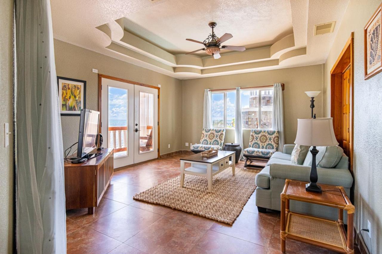 Lighthouse Beach Villas 圣佩德罗 外观 照片